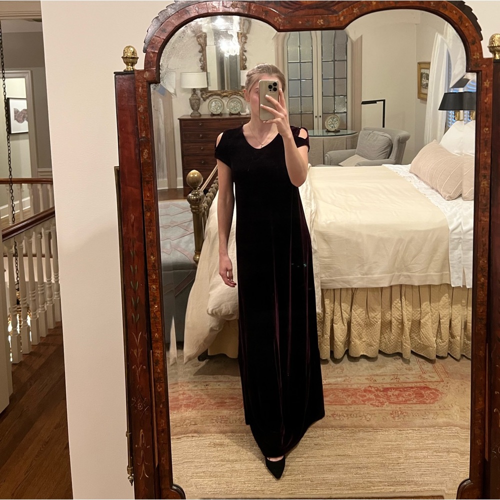 Burgundy Velvet Open-Shoulder Sheath Gown
